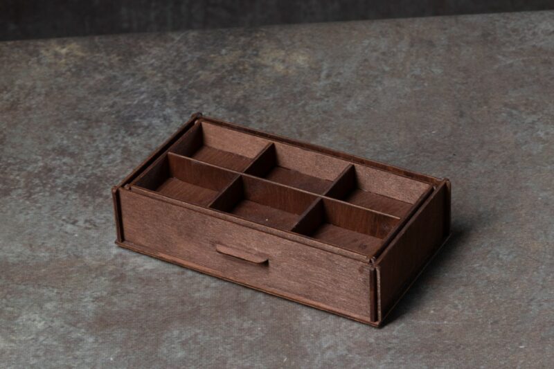 Tokens and accessories